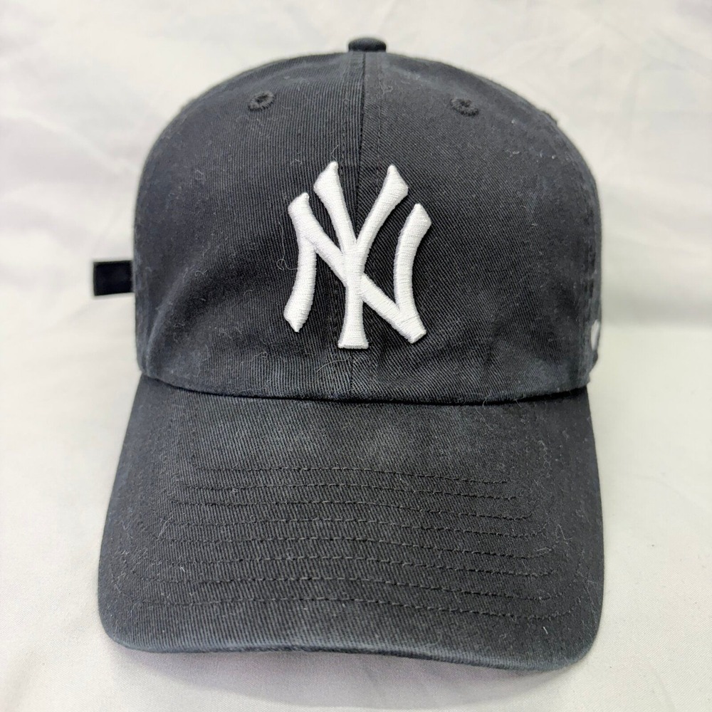 47 Brand New York Yankees Hat MLB Mens OSFA Black Adjustable Strapback Cap
